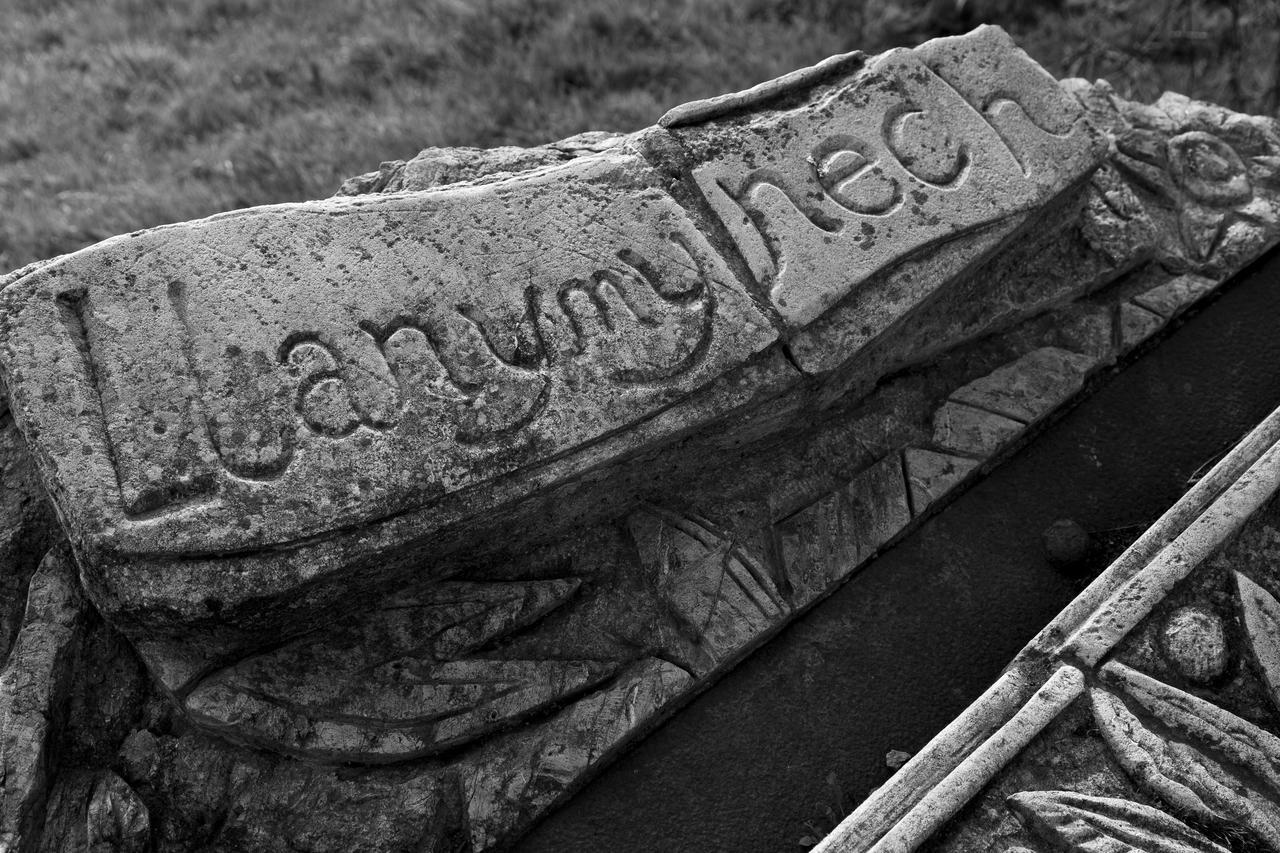 The Cross Keys Hotel Llanymynech Buitenkant foto